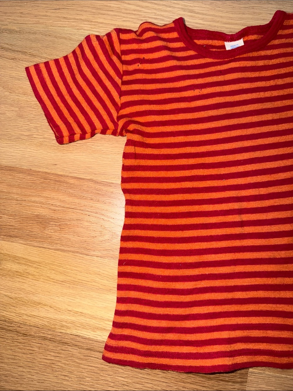 Engel German red/orange wool/silk crewneck cream short-sleeve top sz EUR 128 - Picture 2 of 9